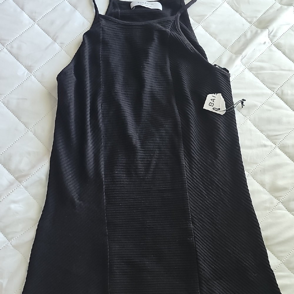 NWT Bailey 44 Black Sheath Halter Tank Small